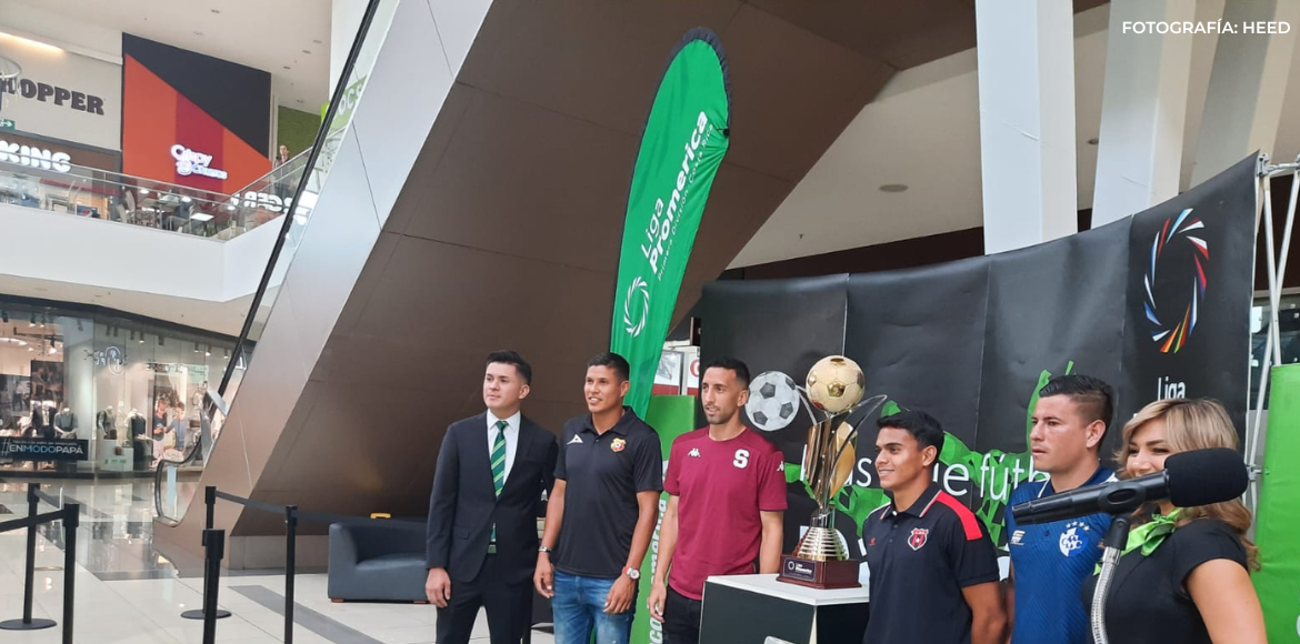 Unafut presentó este viernes trofeo de campeón del Clausura 2022