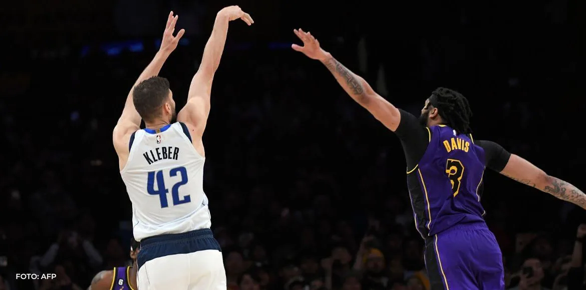 Los Lakers caen ante los Mavericks con triple en último segundo de Maxi Kleber