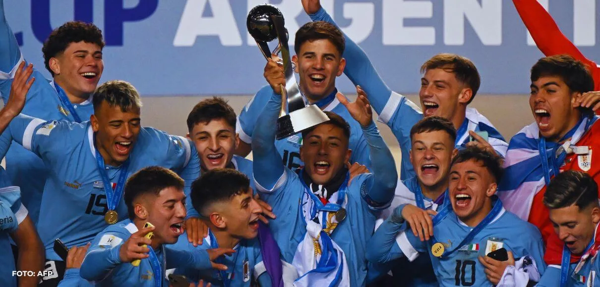 Uruguay derrota 1-0 a Italia y gana por primera vez un Mundial Sub-20